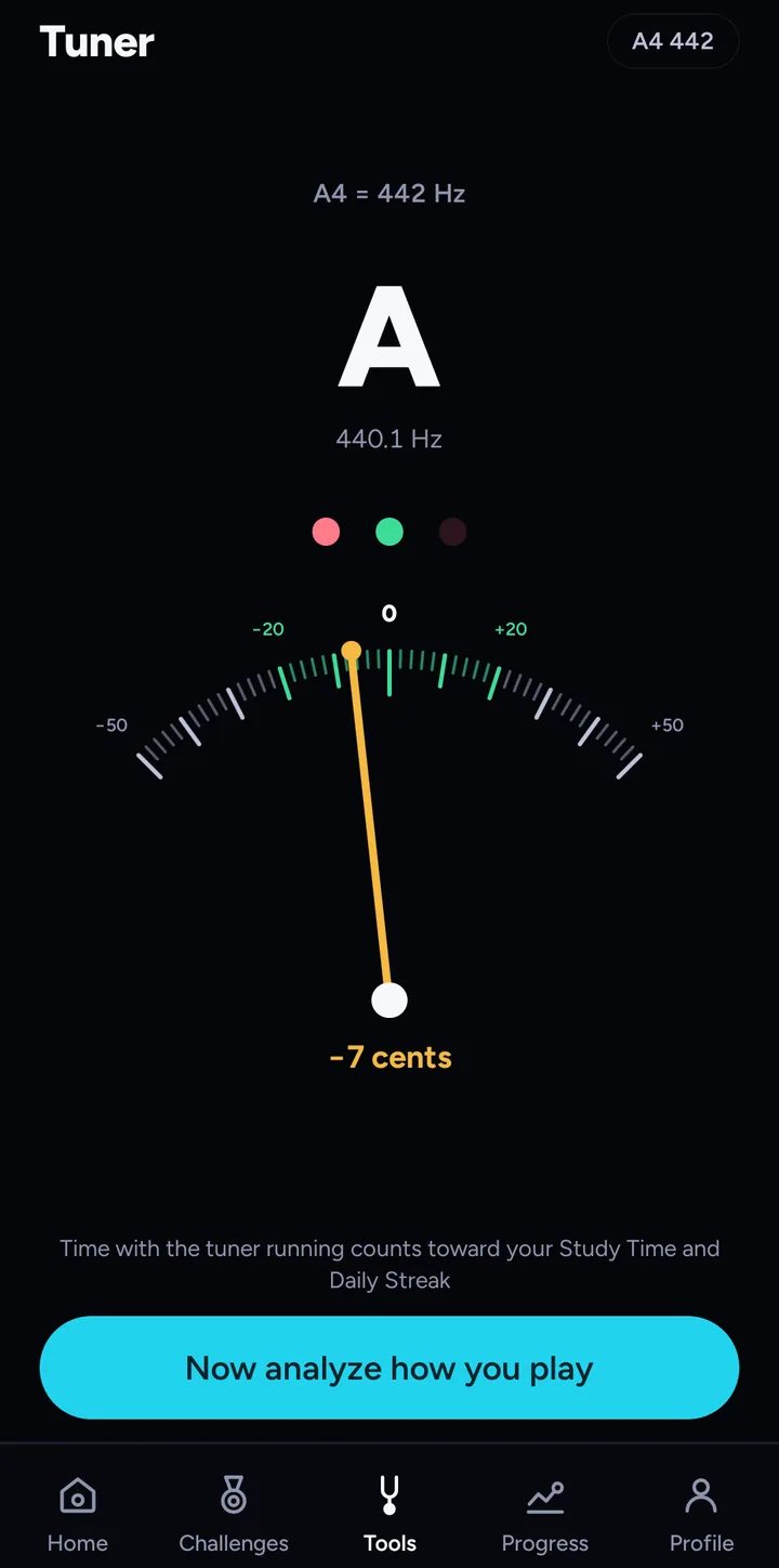 Chromatic tuner showing the note and its cents